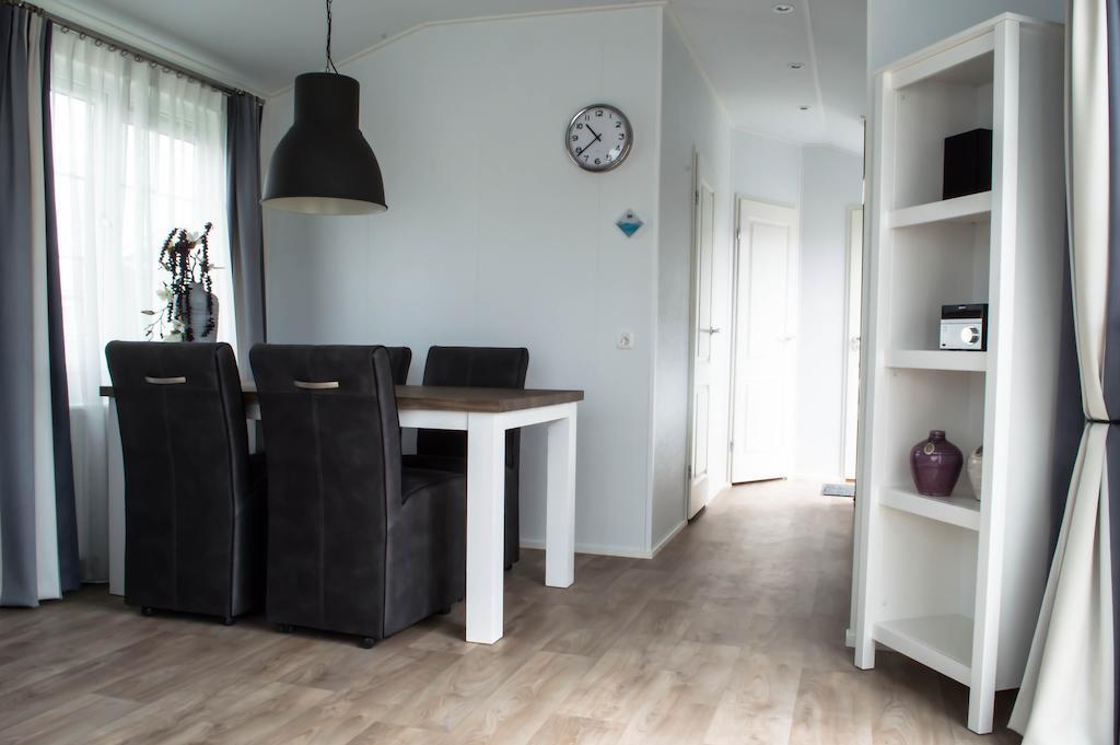 Chaletverhuur-Olmenduin Serooskerke  Habitación foto